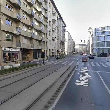 Margaret 2 Budapešť