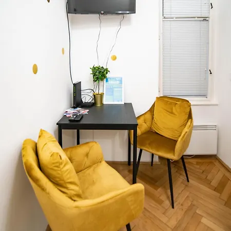 Apartament Margaret 2 *